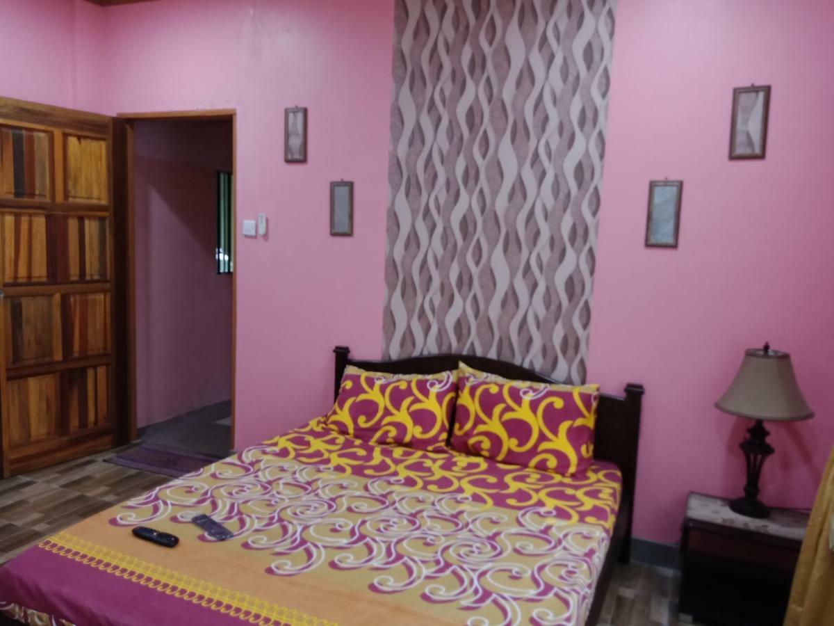 Jazepuri - Jaze 3 Hotel กูชิง ภายนอก รูปภาพ