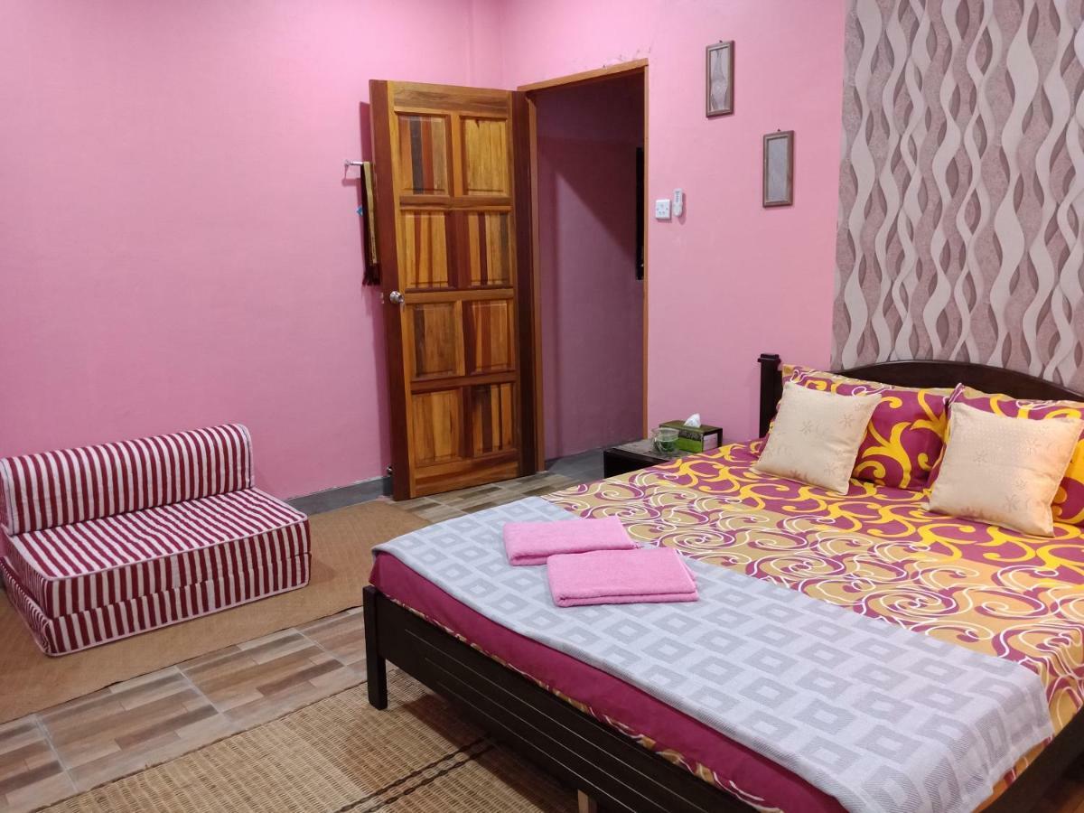 Jazepuri - Jaze 3 Hotel กูชิง ภายนอก รูปภาพ