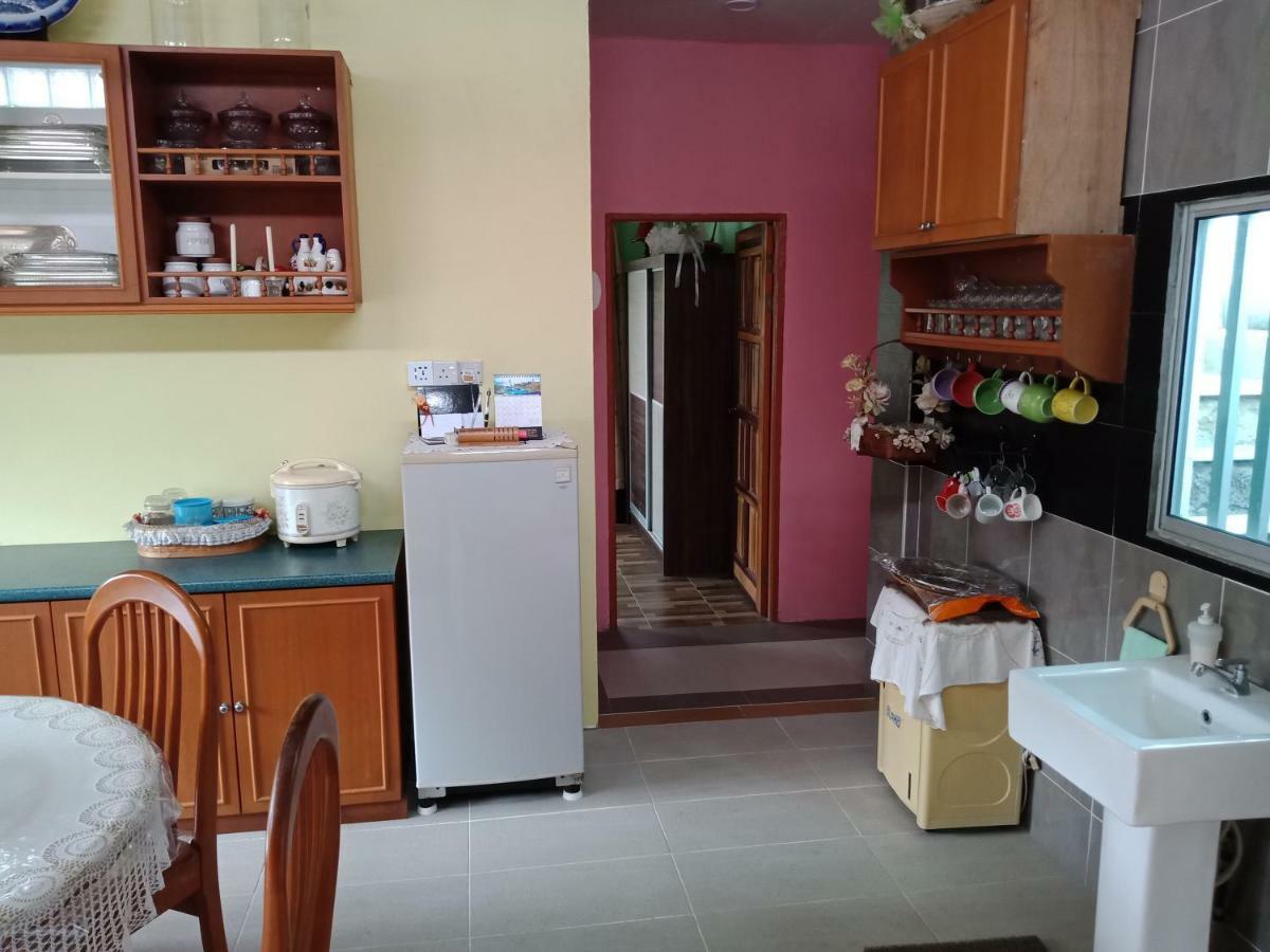 Jazepuri - Jaze 3 Hotel กูชิง ภายนอก รูปภาพ